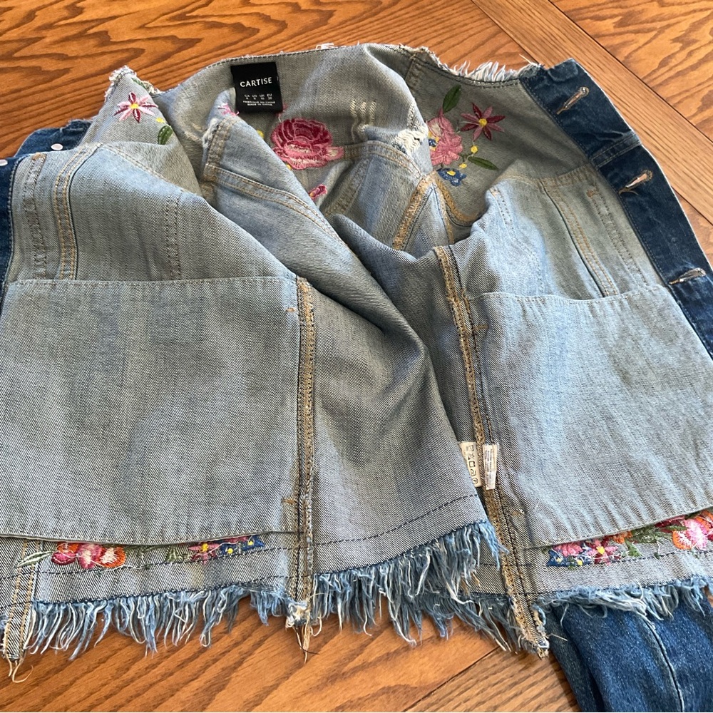 Cartise Boho Denim Floral Embroidery Blue Jean Jacket, Women’s Sz 6 - Picture 7 of 11